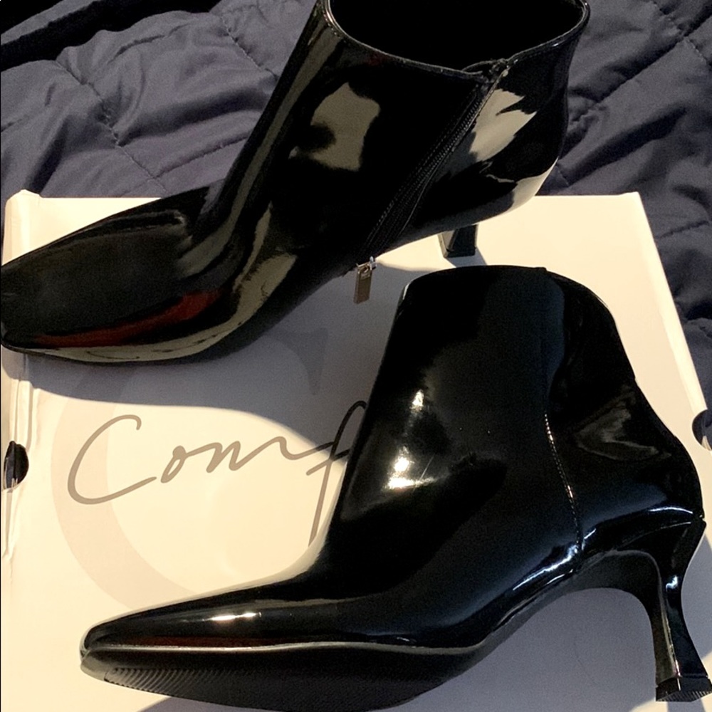 NWOT Black Booties